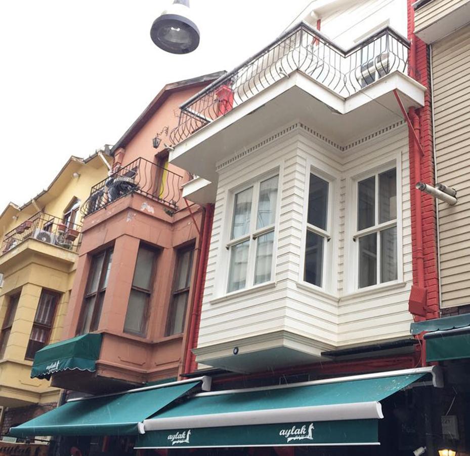 نزل اسطنبولفي بيت شباب مودا الغرفة الصورة